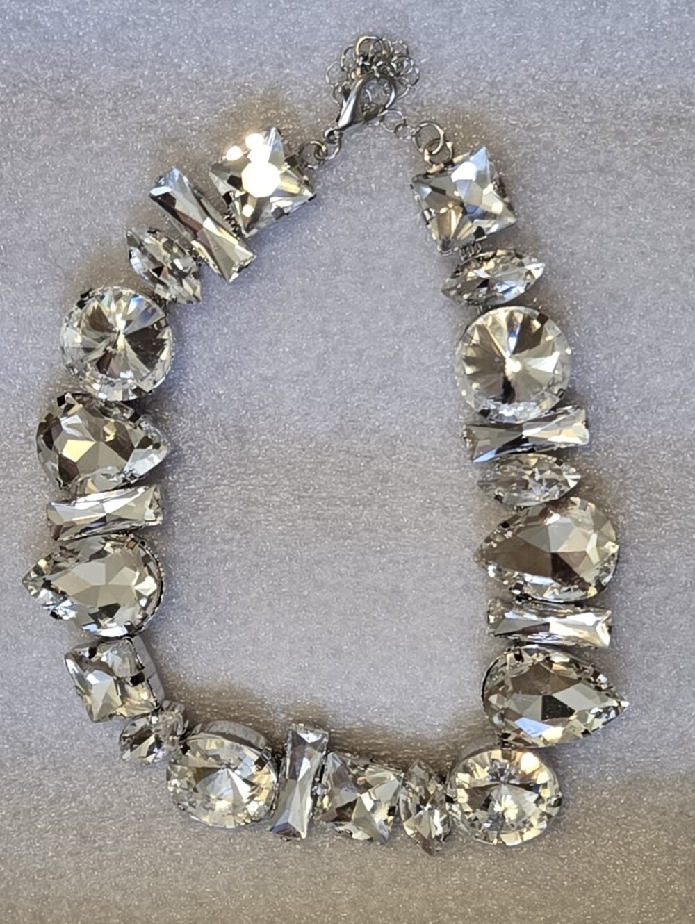 Large Rhinestones Statement Choker, OS